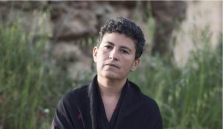 “حين تمضي الأم… ينكسر الضوء”